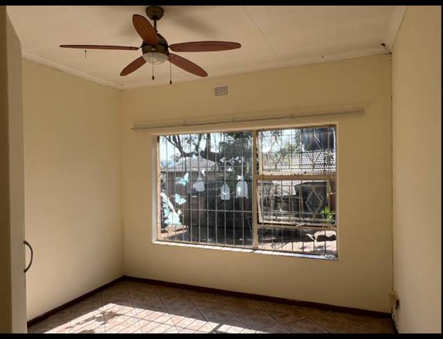 4 BEDROOM HOUSE FOR SALE IN GLENVISTA